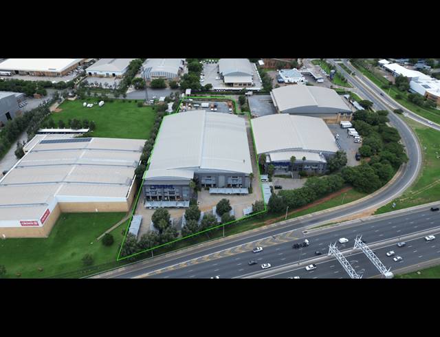 7,671M² WAREHOUSE TO LET IN LONGMEADOW